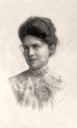 ca 1907 Aunt Martha R